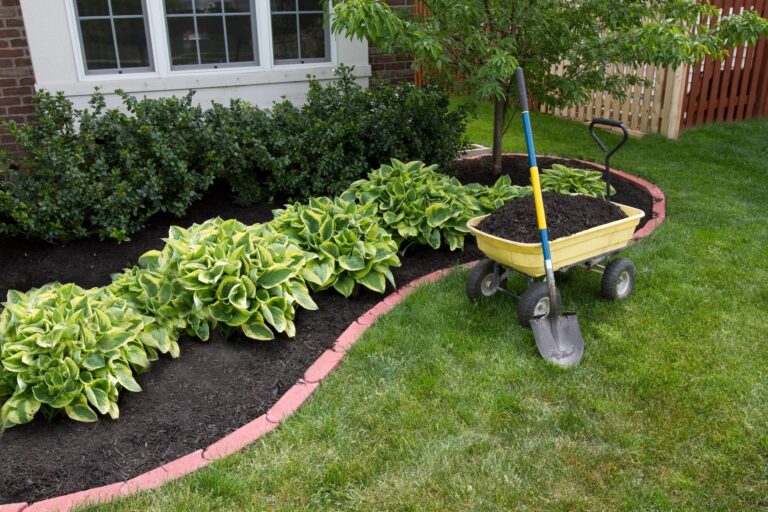 Solis Lawn Care mulching beds